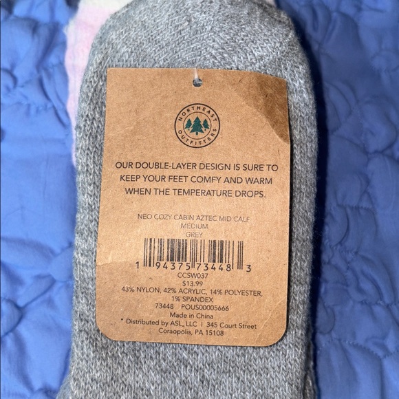 Cabin Socks Pink and Gray Northeast Cozy 1pr. NWT - Picture 3 of 3